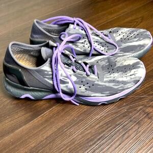 Under Armour Speed Form Apollo Shoes Size 10